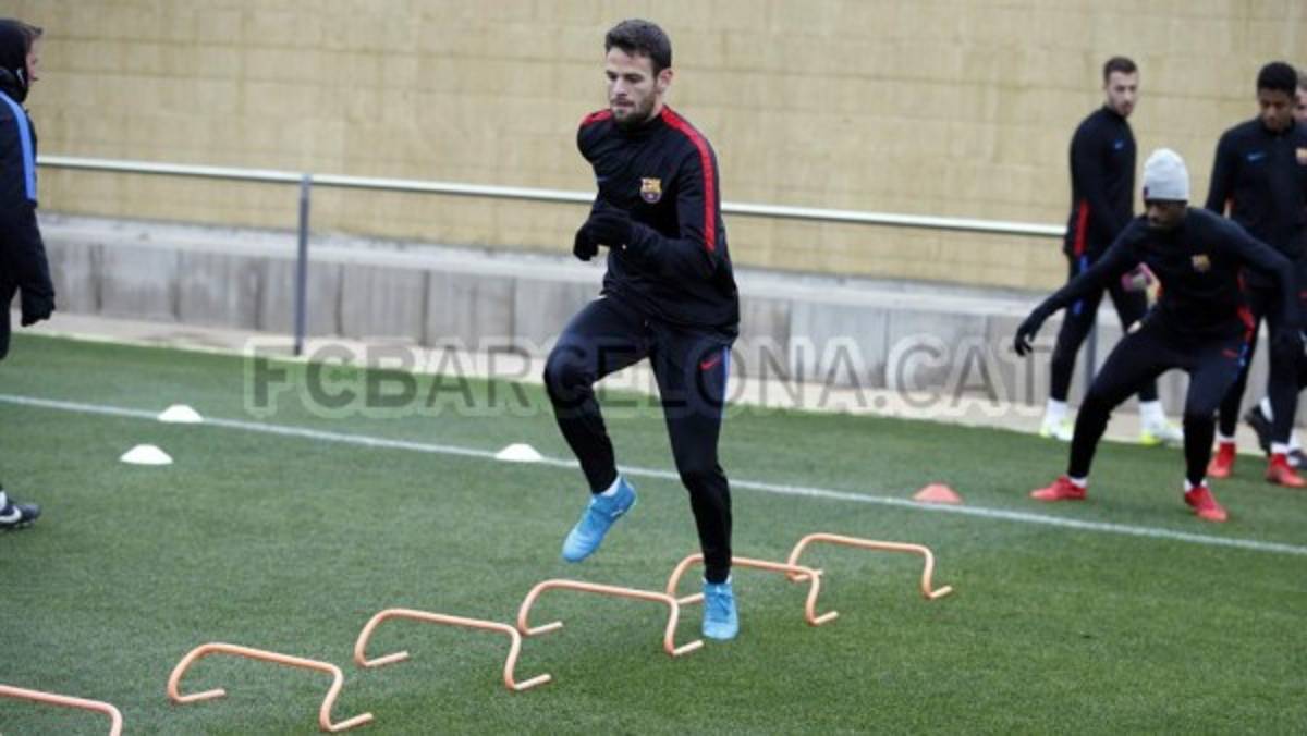Choco Lozano entrena con el primer equipo del Barcelona en la semana del clásico