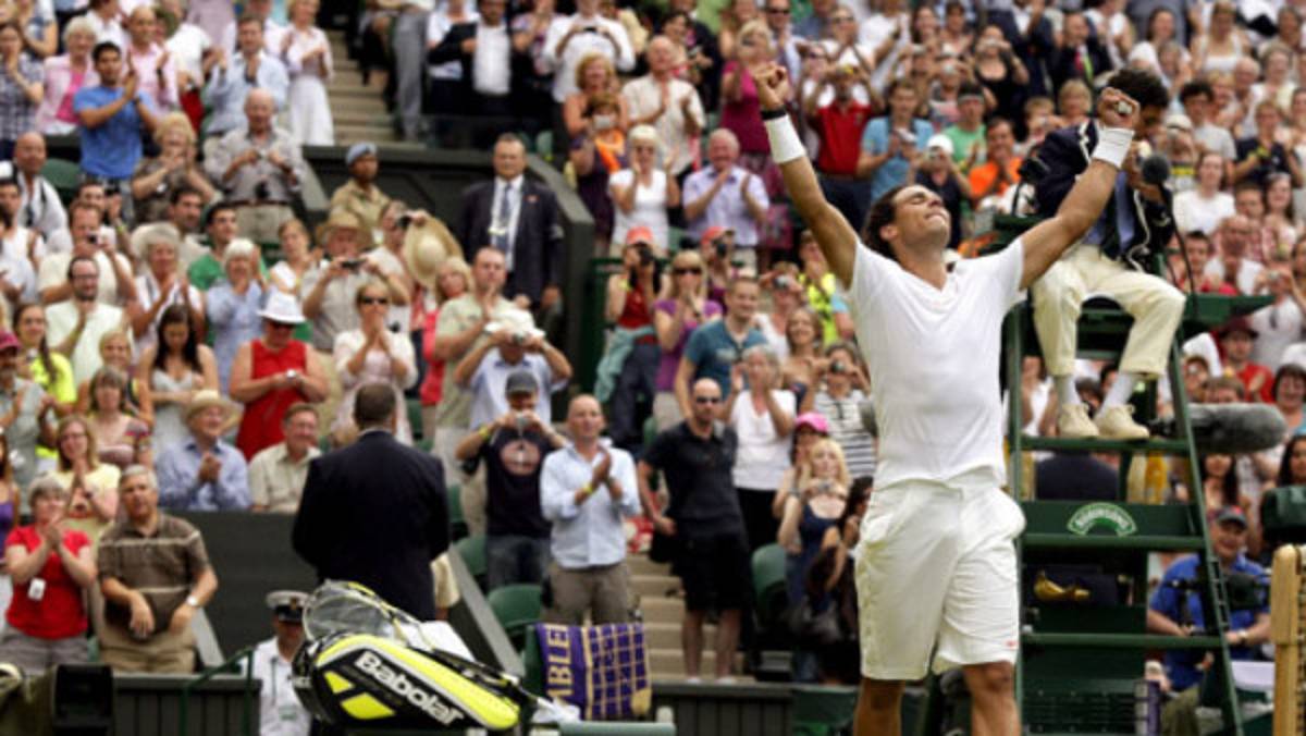 Nadal avanzó con apuros en Wimbledon