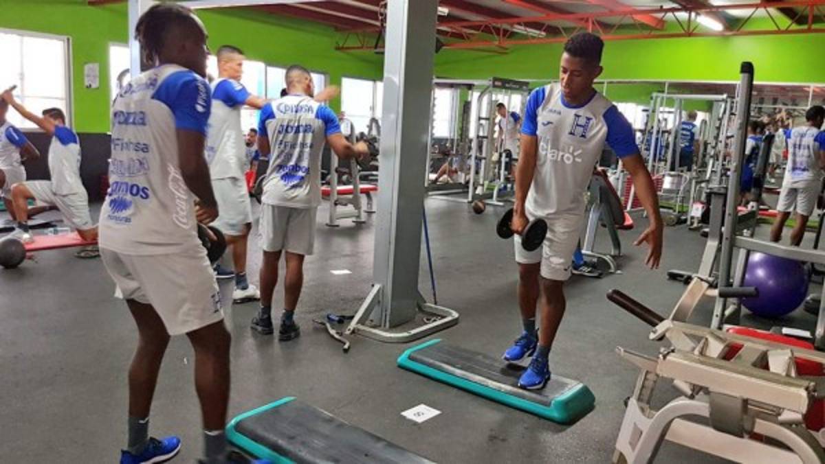 ¡A puro hierro! La Selección de Honduras se fortalece con trabajos de gimnasio