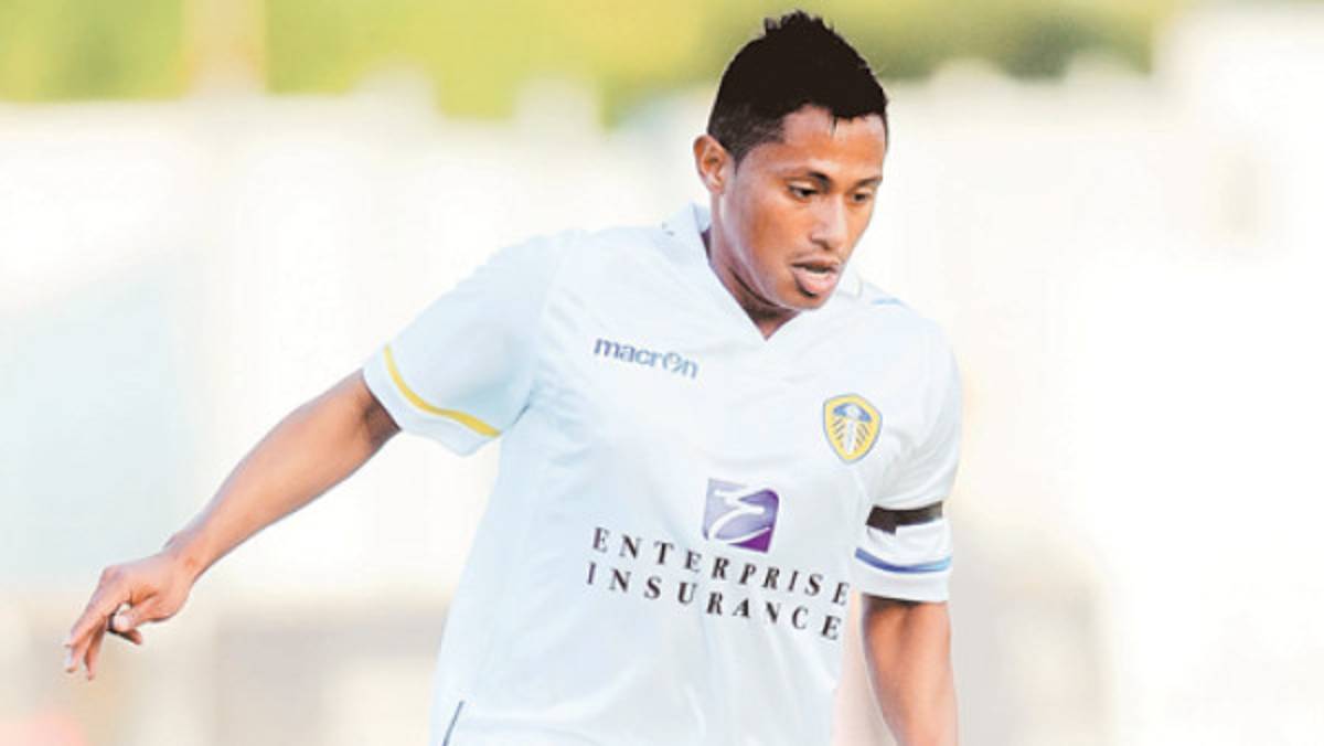 Leeds gana y Ramón Núñez reaparece con su equipo