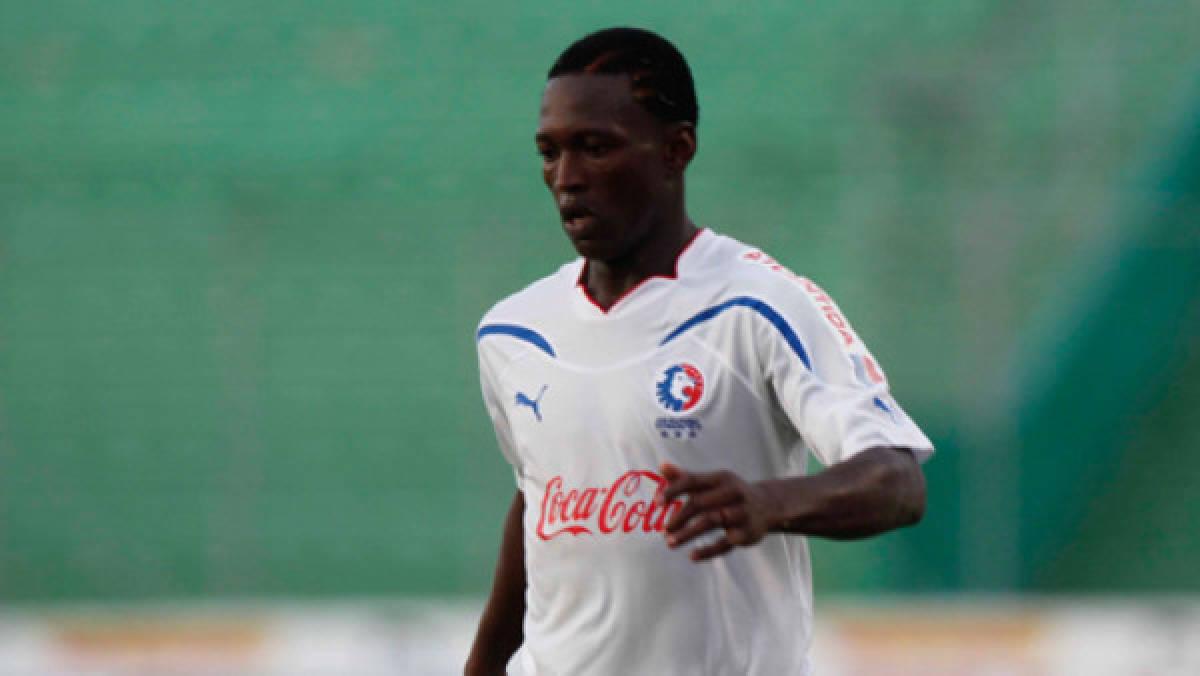 Maylor Núñez, Ever Alvarado Patón Mejía y otros futbolistas que vistieron la camisa de Olimpia y Real España