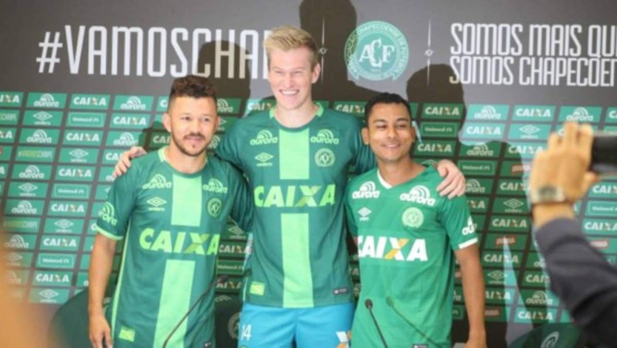 Chapecoense presenta a sus tres primeros fichajes