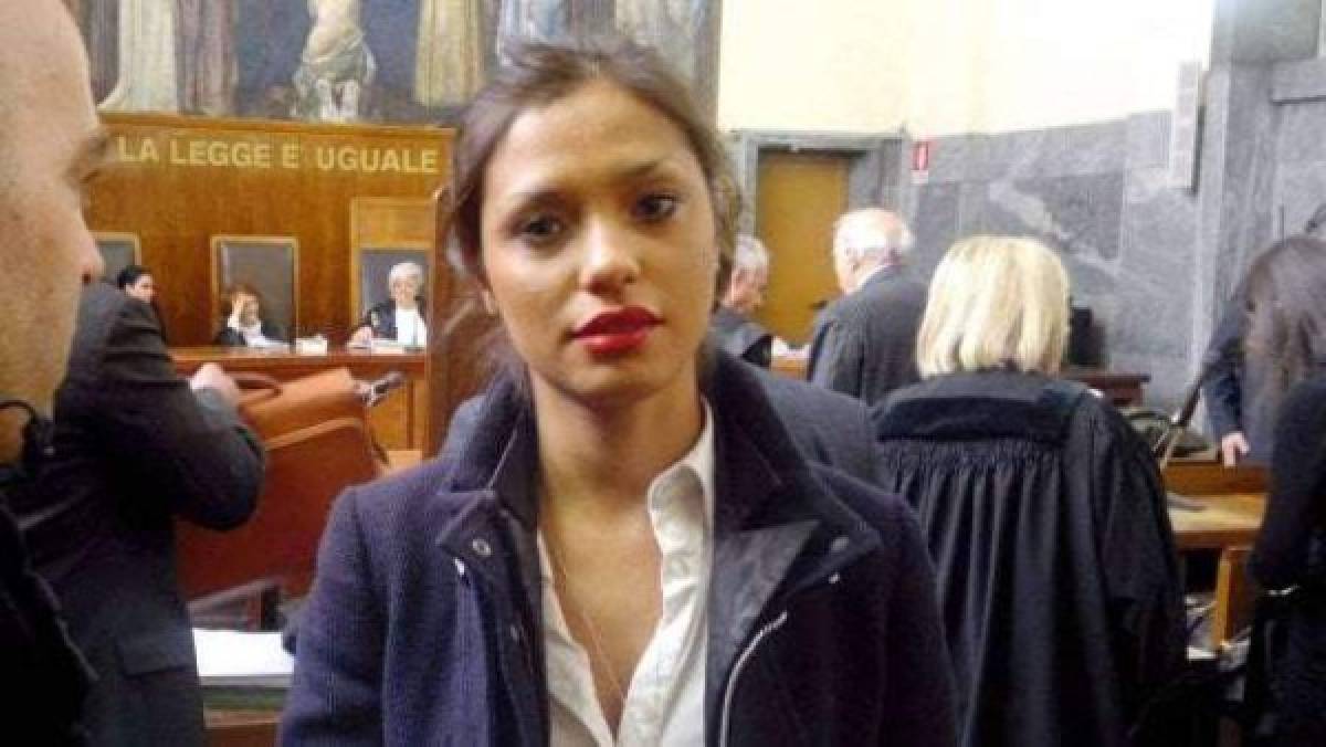 Muere envenenada una modelo, testigo clave en el proceso contra Berlusconi por el caso 'Ruby'