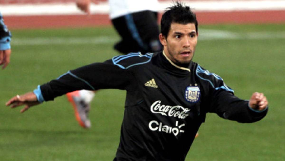 Forlán y Kun no se mueven del Atlético