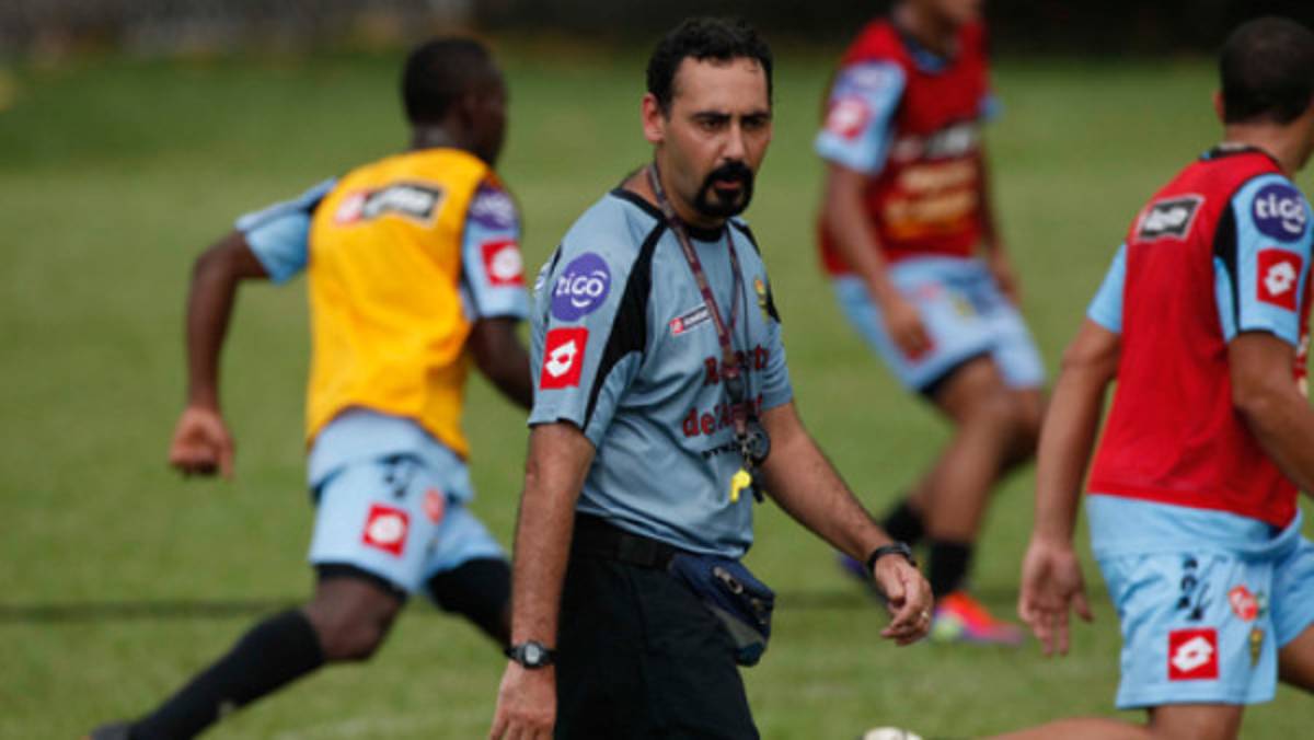 Real España se quedaría sin preparador físico