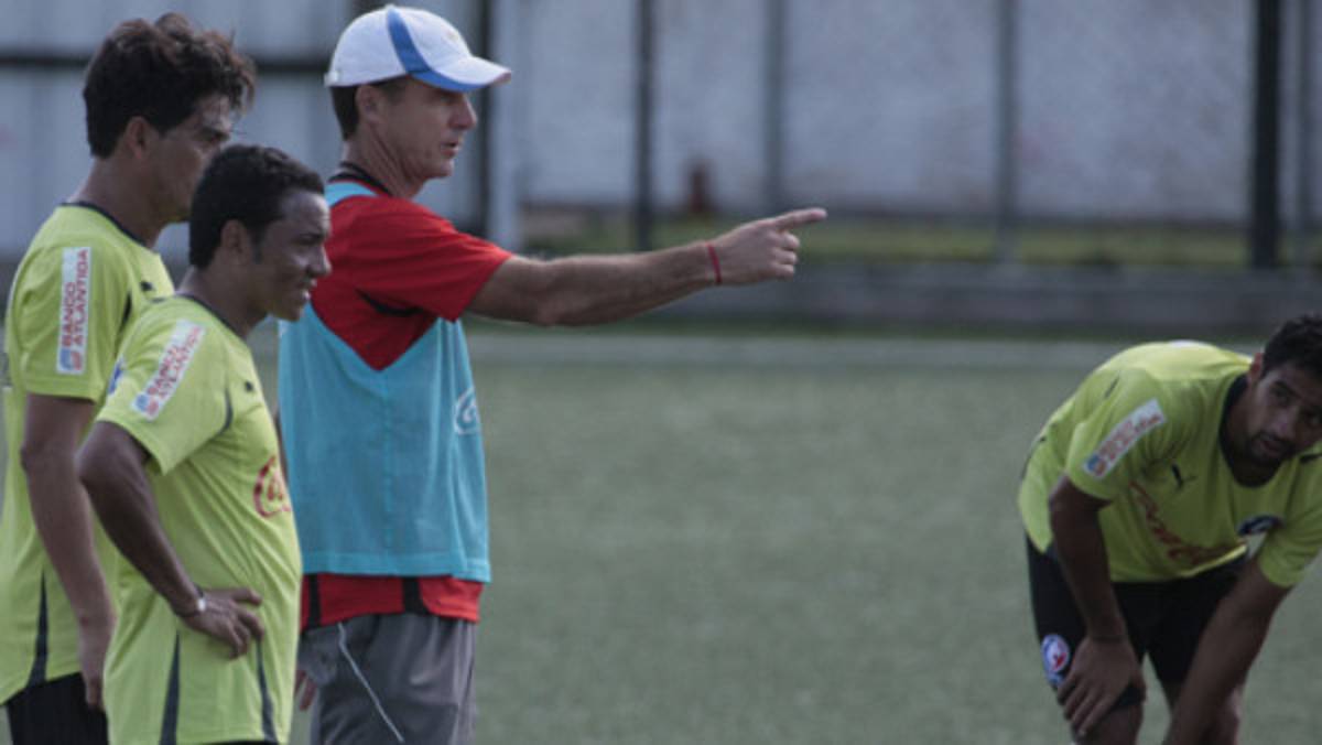 Tosello: 'No los menospreciamos, es tu opinión'