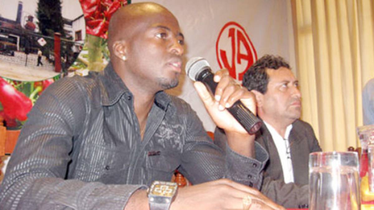 Muere delantero colombiano tras recibir un disparo en la cabeza