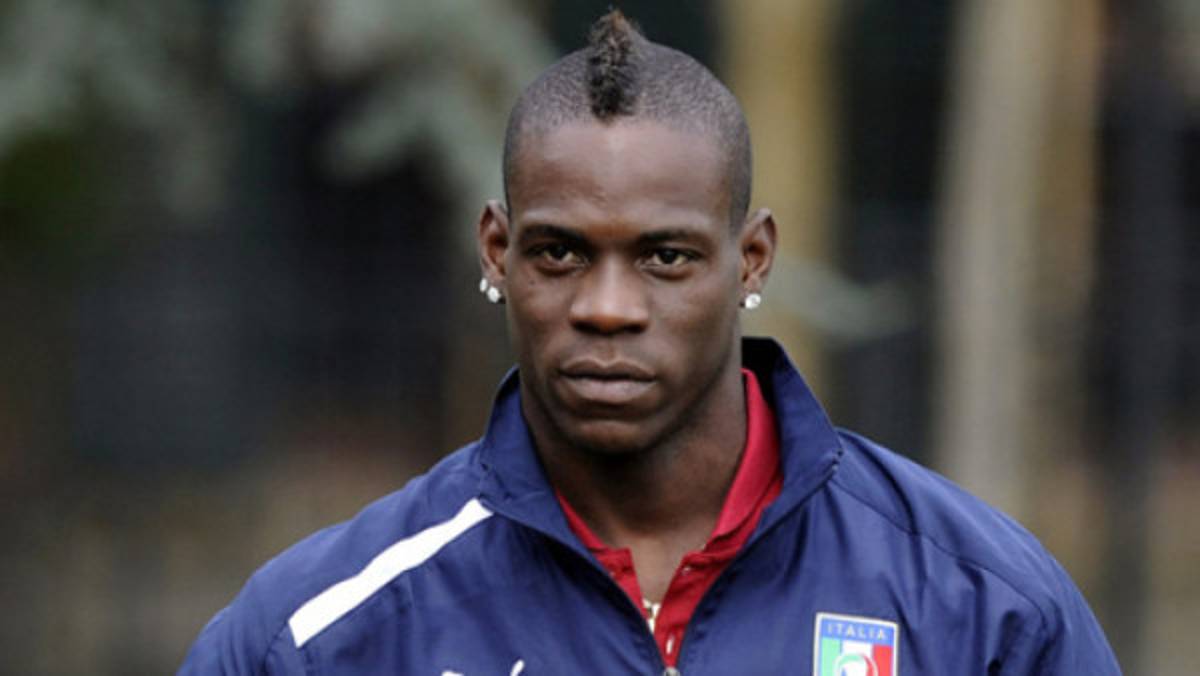 Balotelli: 'Me arrepiento de tirar la camiseta del Inter”