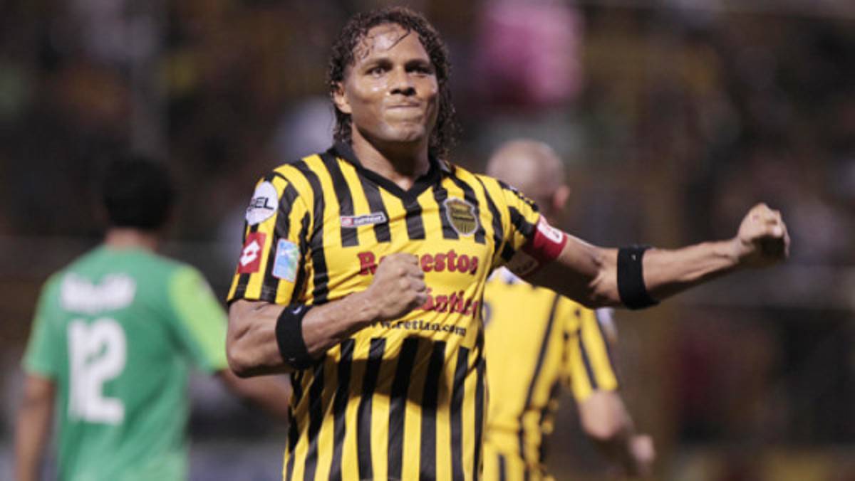 Pavón hizo historia después de haberle anotado al Marathón