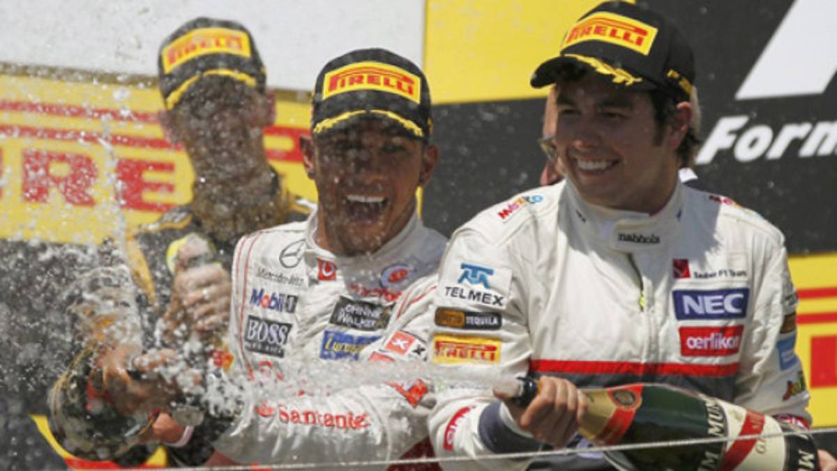 Sergio Pérez llega a McLaren y Lewis Hamilton a Mercedes