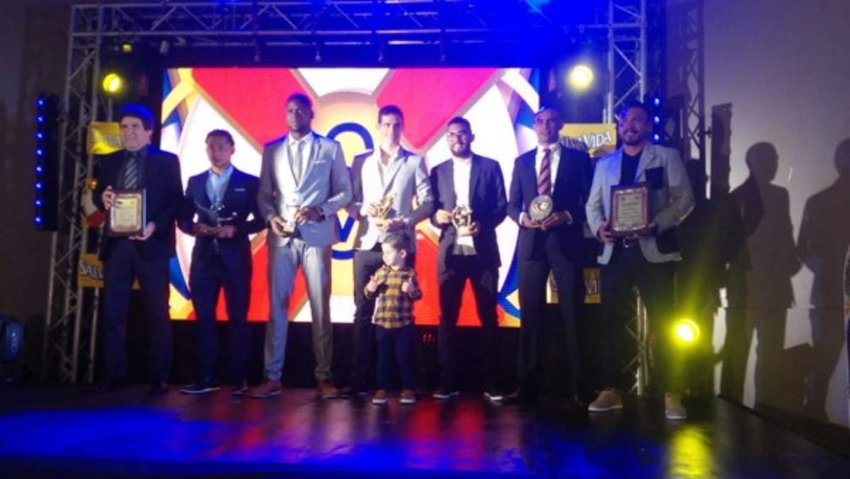 FOTOS: Así fue la premiación de los mejores de la temporada de la Liga Nacional