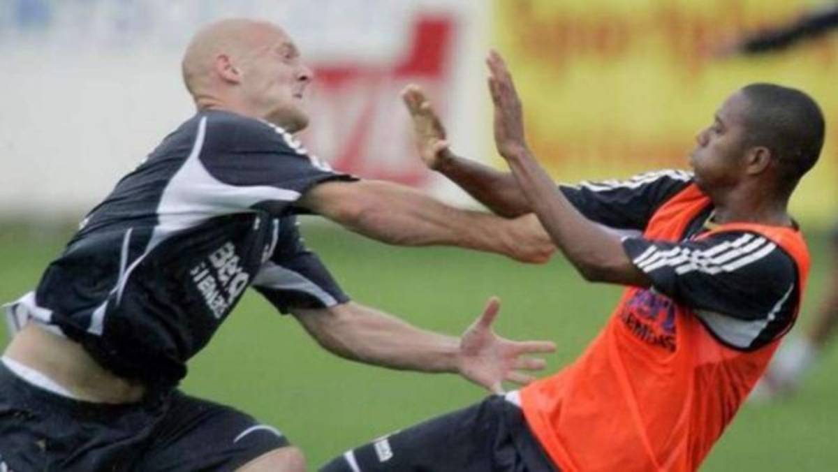 Futbolistas que se fueron a los golpes con sus propios compañeros de equipo: uno perdió la vida