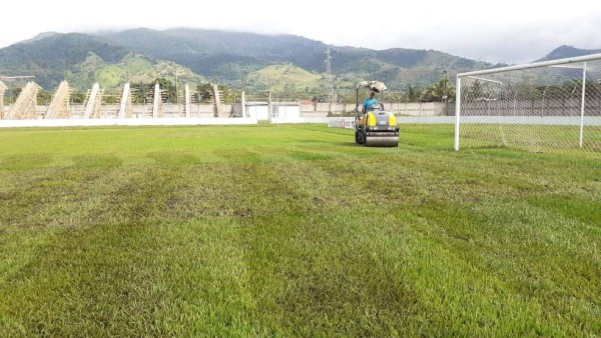 Nueva gradería, sala de conferencia y mejor cancha: Así va quedando el estadio de Tocoa