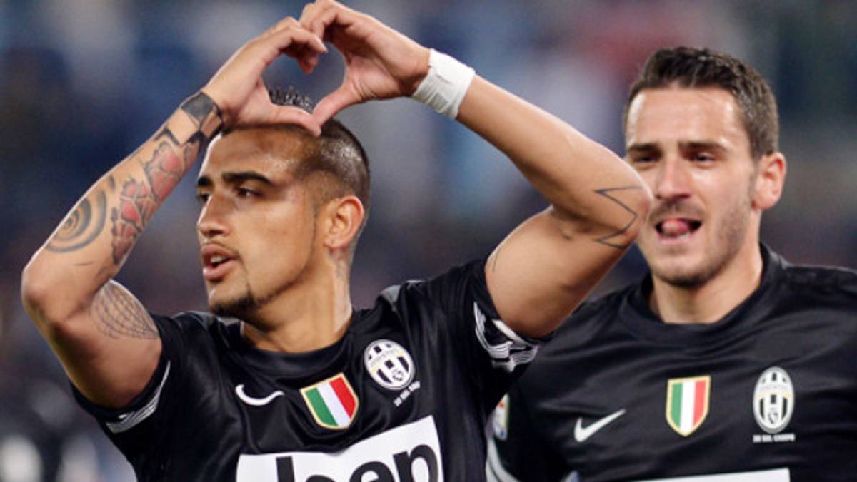 Doblete del chileno Arturo Vidal y Juventus toca el scudetto