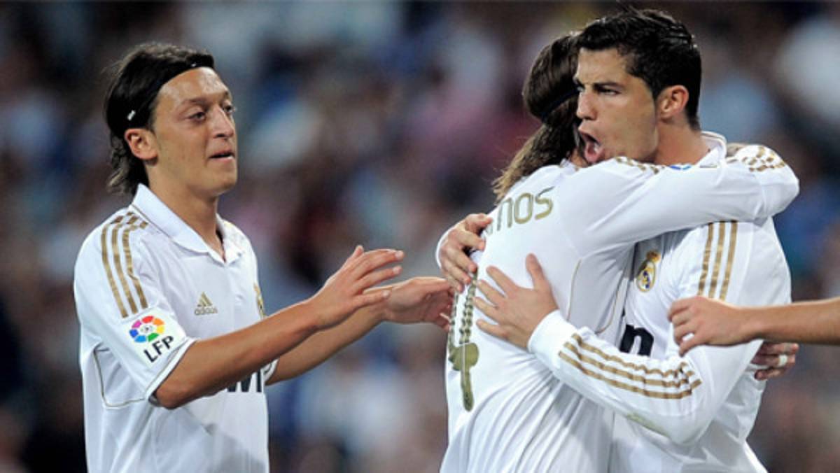 Cristiano e Higuaín atacan al Gijón