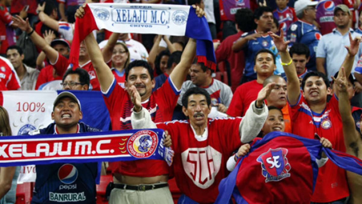 Prensa de Guatemala llena de elogios a Xelajú tras eliminar a Chivas