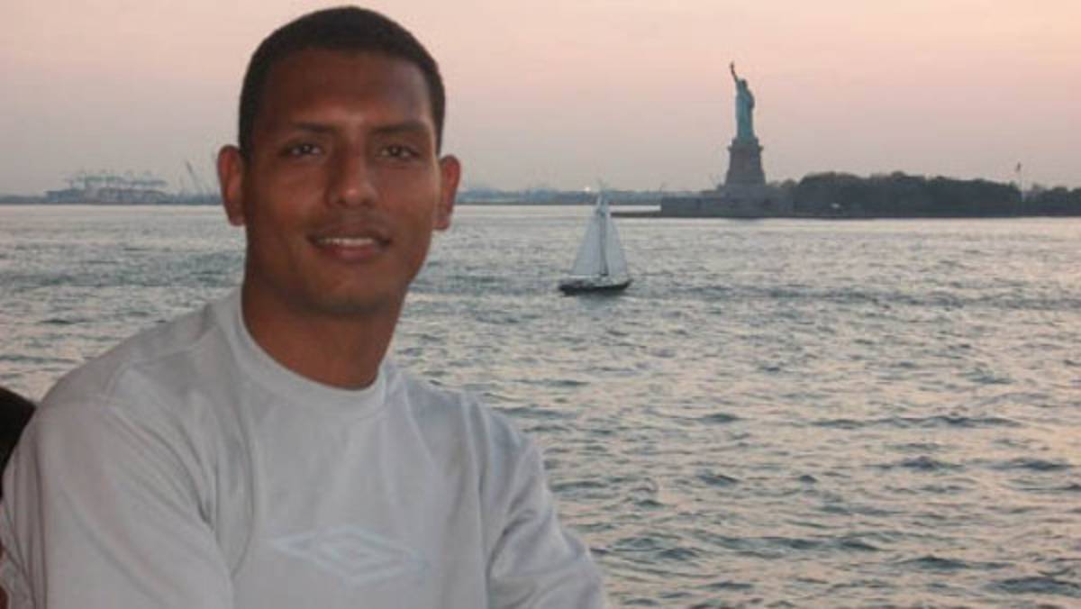 Marlon Peña se va del Marathón