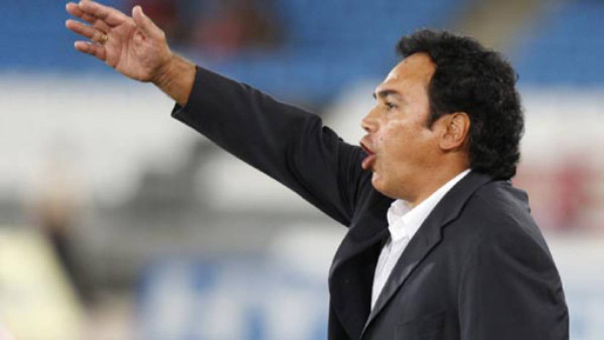 Hugo Sánchez quiere volver al Tri