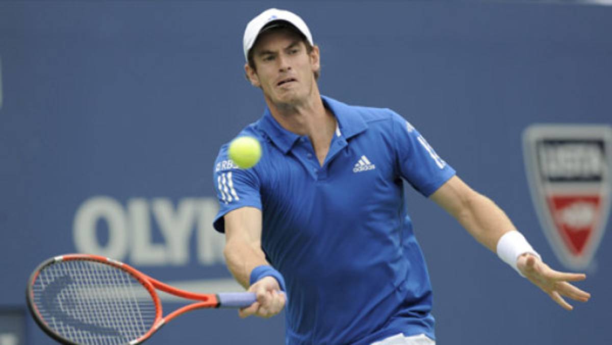 Andy Murray sigue a paso firme