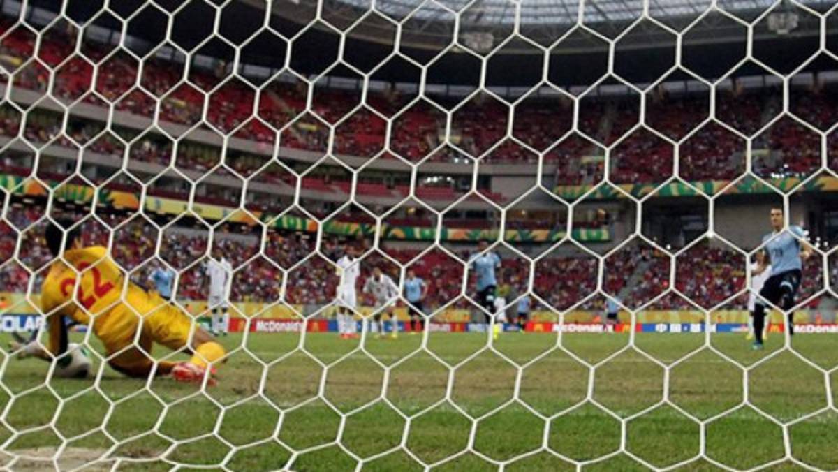 VIDEO: Euforia en Tahití al taparle un penal a Uruguay