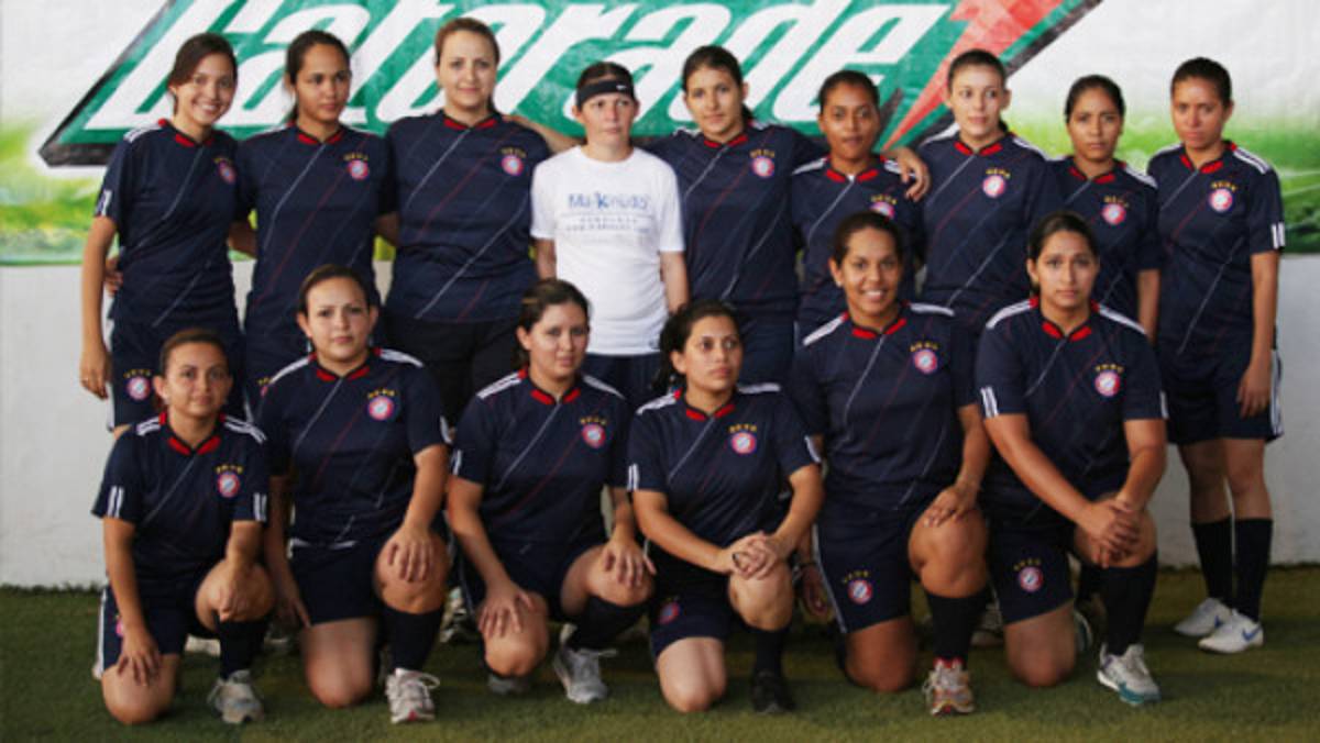 Fiesta de goles en arranque de futbolito Con Sello Femenino