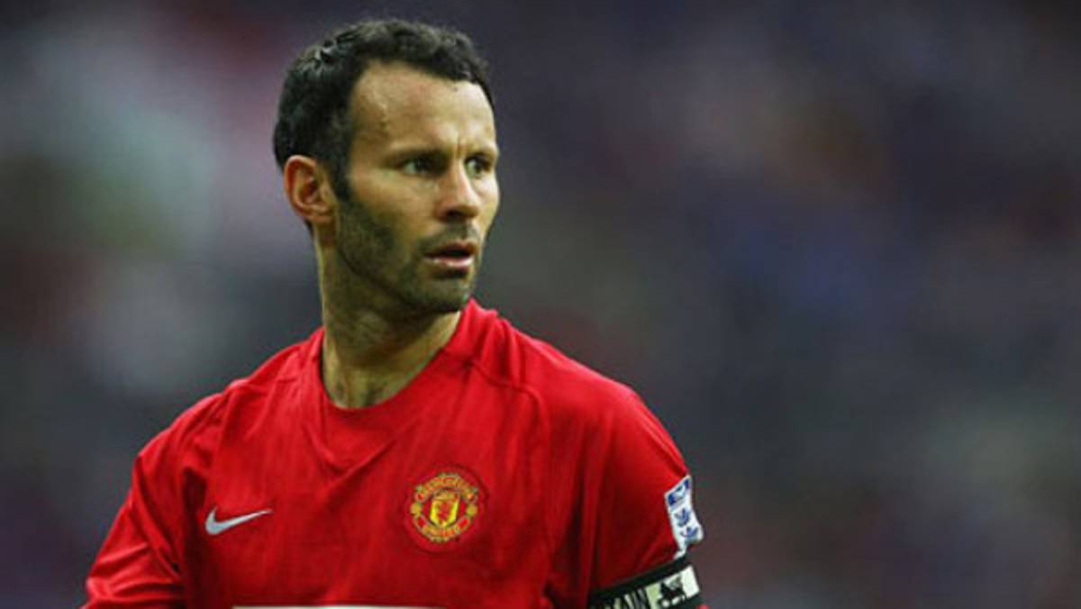 Giggs se propone a dirigir al Manchester