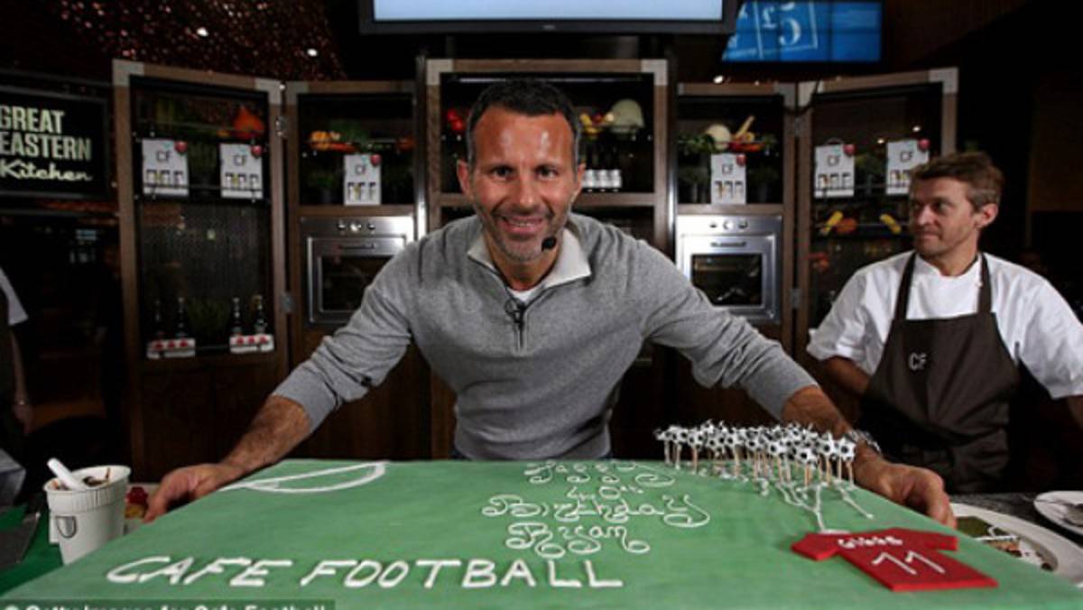 Ryan Giggs cumple 40 años y no piensa en el retiro