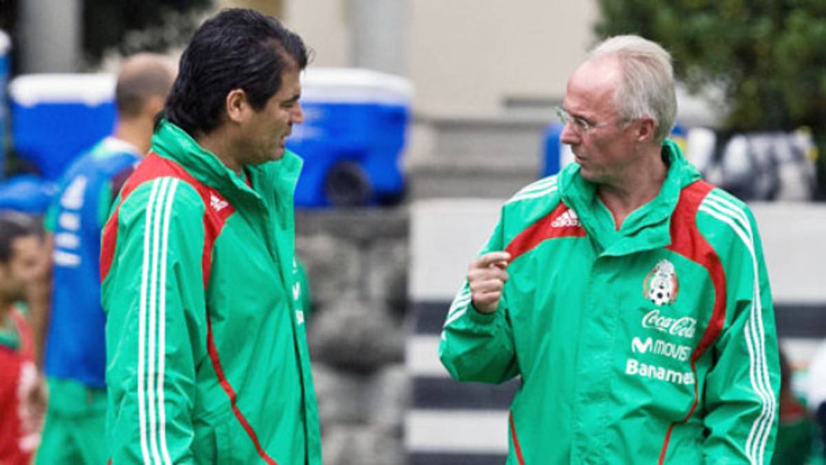 Un mexicano cerca de dirigir a El Salvador