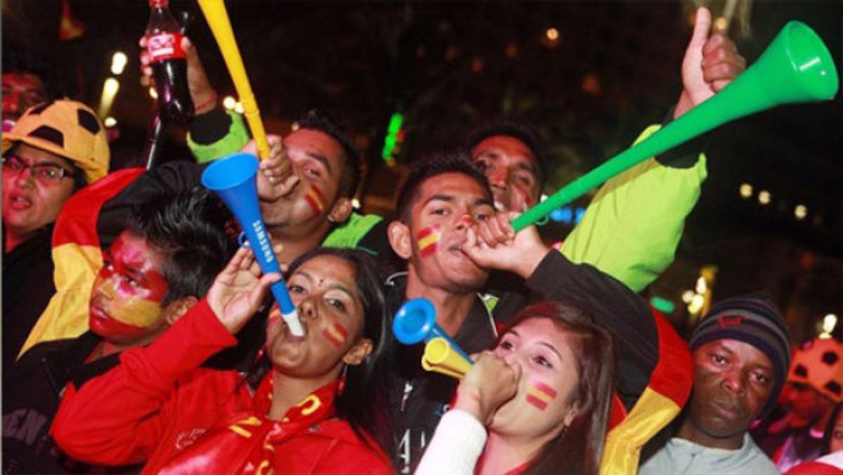 La Uefa prohíbe las vuvuzelas