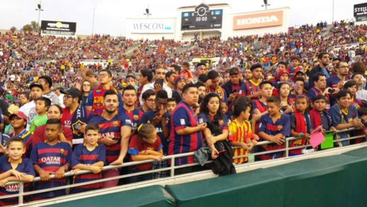 Llenazo en el Rose Bowl para ver al Barcelona ante Galaxy
