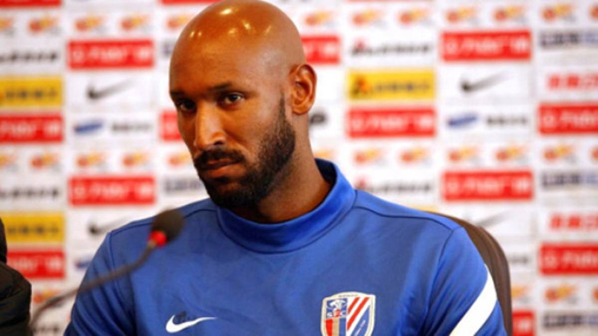 Francés Nicolas Anelka ficha por el West Bromwich Albion