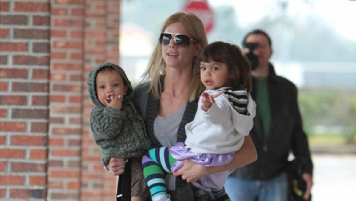 Ex esposa de Tiger rompe el silecio