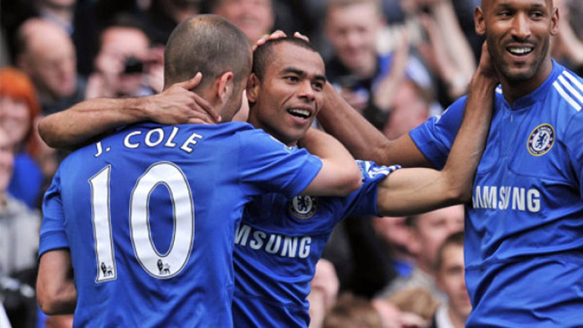 Ven a Ashley Cole en el Real Madrid