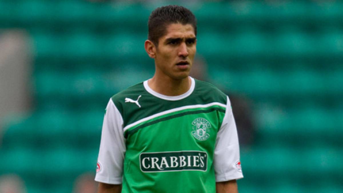 Hibernian cae con Jorge Claros en todo el partido