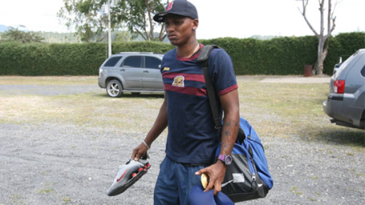 Welcome, fuera de lista ante Real España