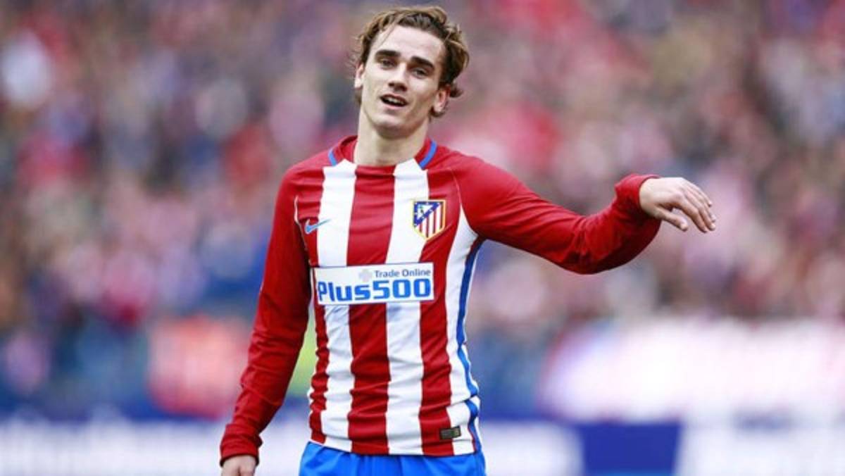 RUMORES Y FICHAJES: ¿Chicharito a la Premier? El Barça va por un técnico ganador