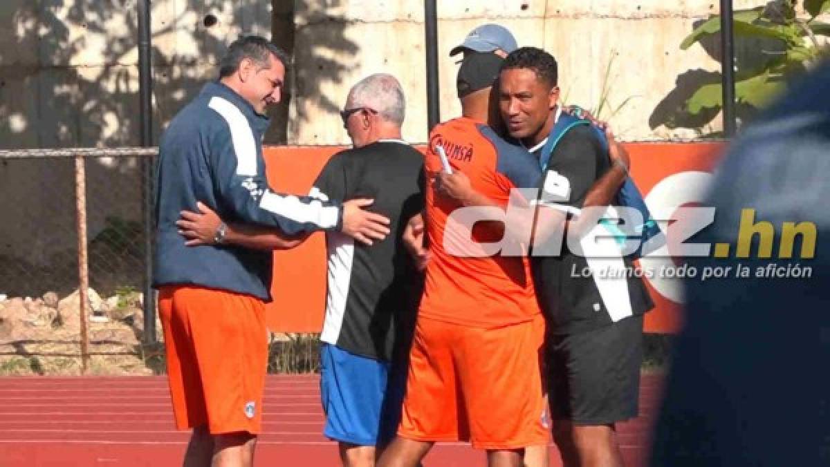 FOTOS: Diego Vázquez observó de reojo el entreno del Olimpia de Keosseián