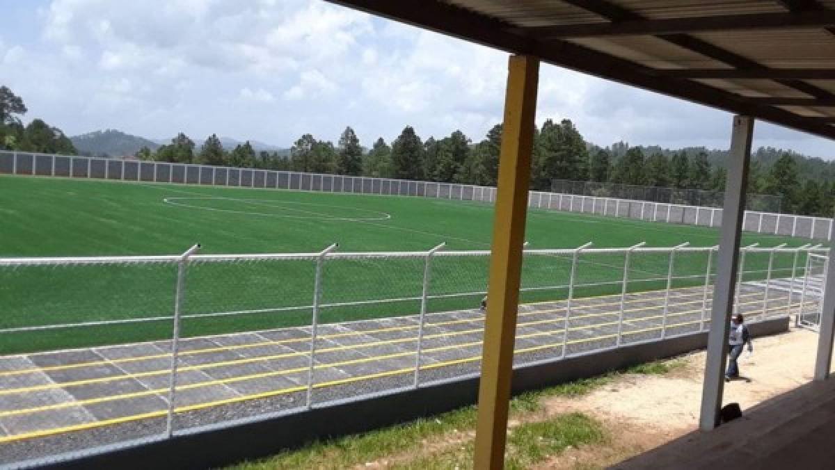 FOTOS: Exóticas canchas en Honduras donde juegan fútbol burocrático