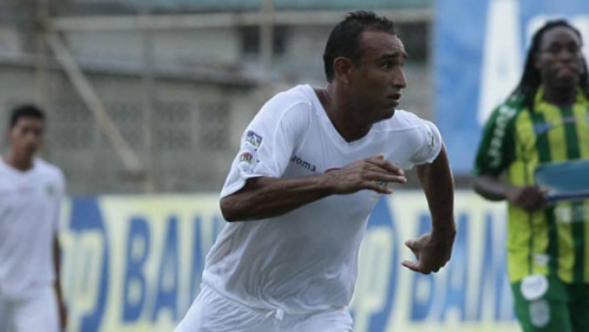 Roberto Moreira iguala a leyenda del Olimpia: así se puso la tabla histórica de goleadores de la Liga Nacional ¿Y Rubilio?