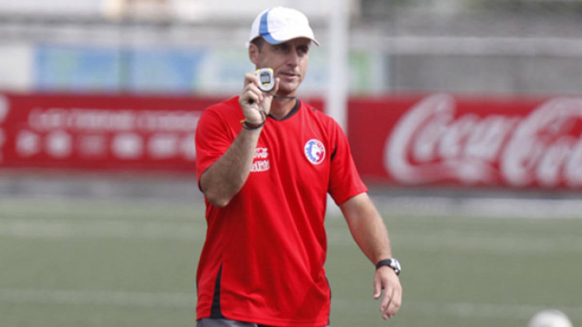 Tosello: 'Real España es el favorito'