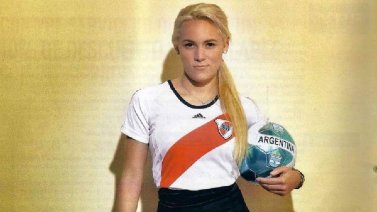 ¡Es su novia! La joven y sexi futbolista que vuelve loco a Diego Maradona