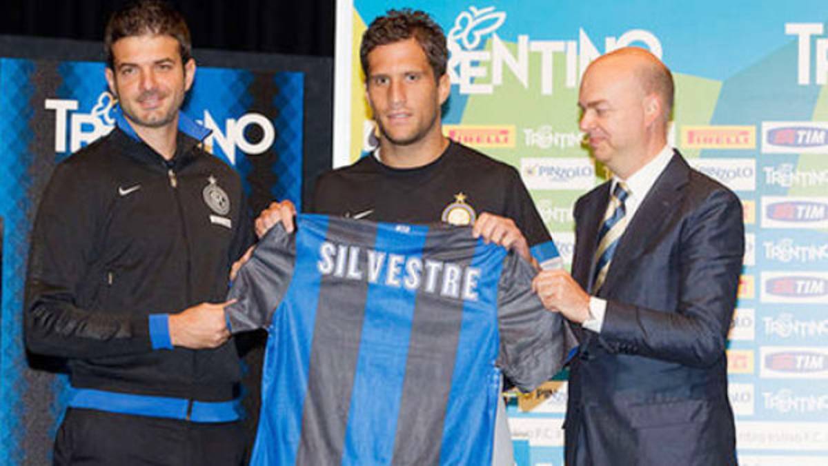 Futbolista desconvocado por comprar boletos para el Milan-Barca