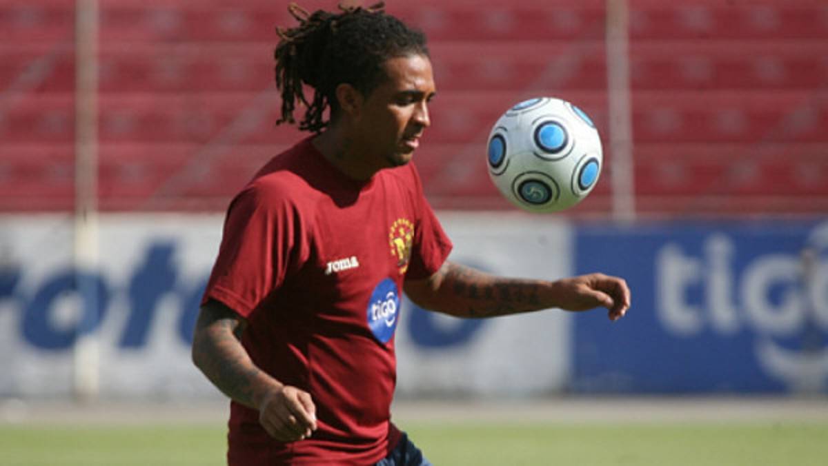 Primitivo utilizará al 'Pando' Ramírez de delantero