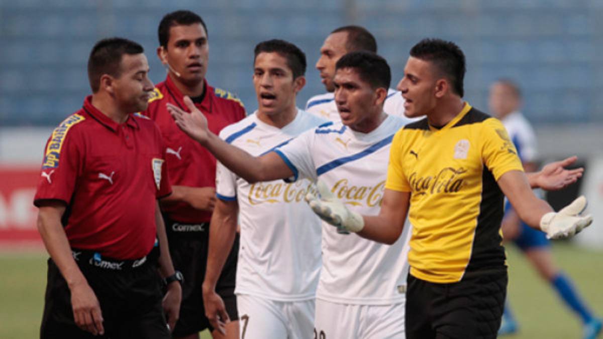 VIDEO: El gol polémico del Victoria al Olimpia