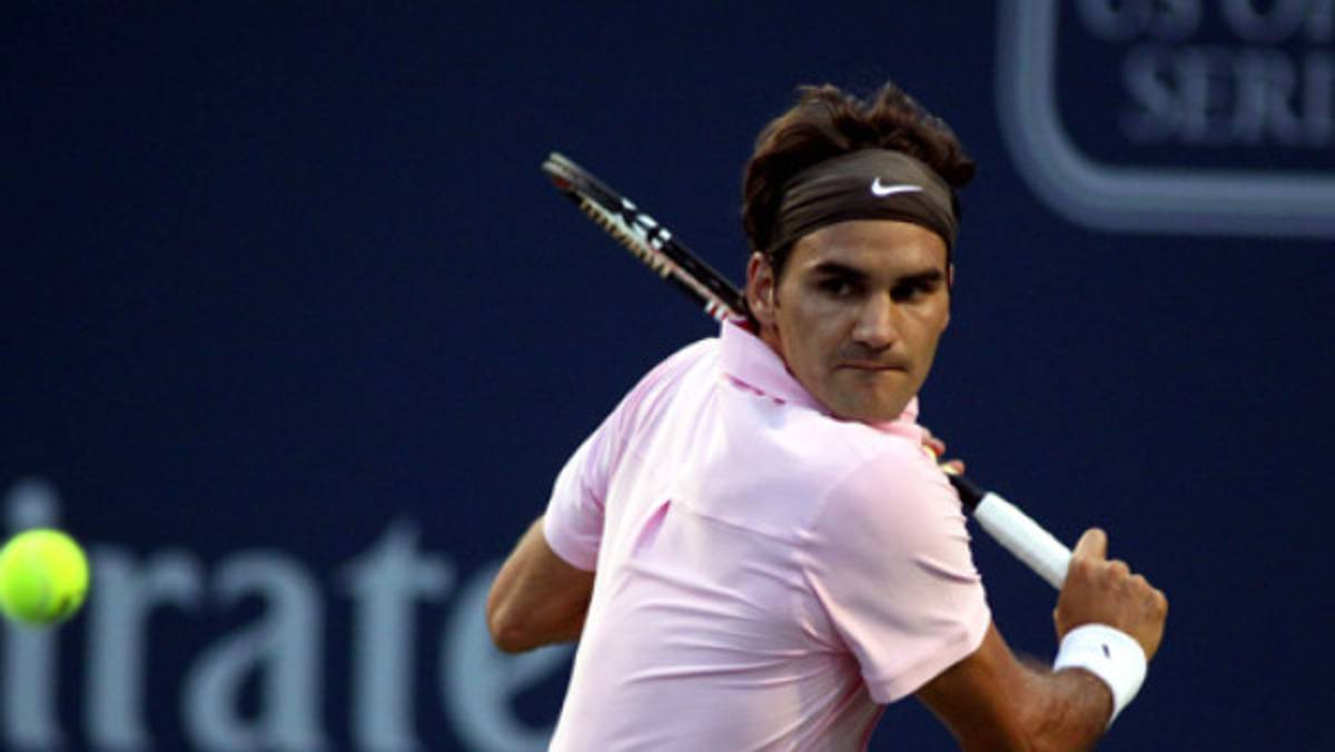 Federer saca primer triunfo en Toronto
