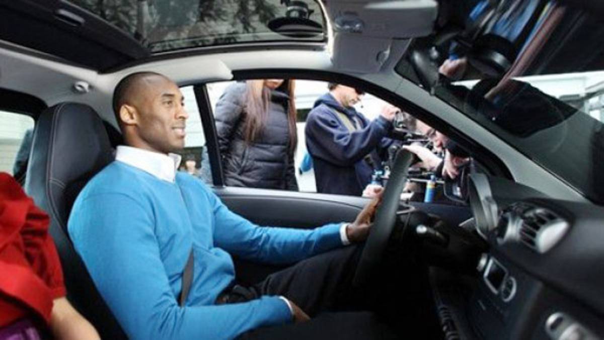 Kobe Bryant anuncia el auto más 'enano'