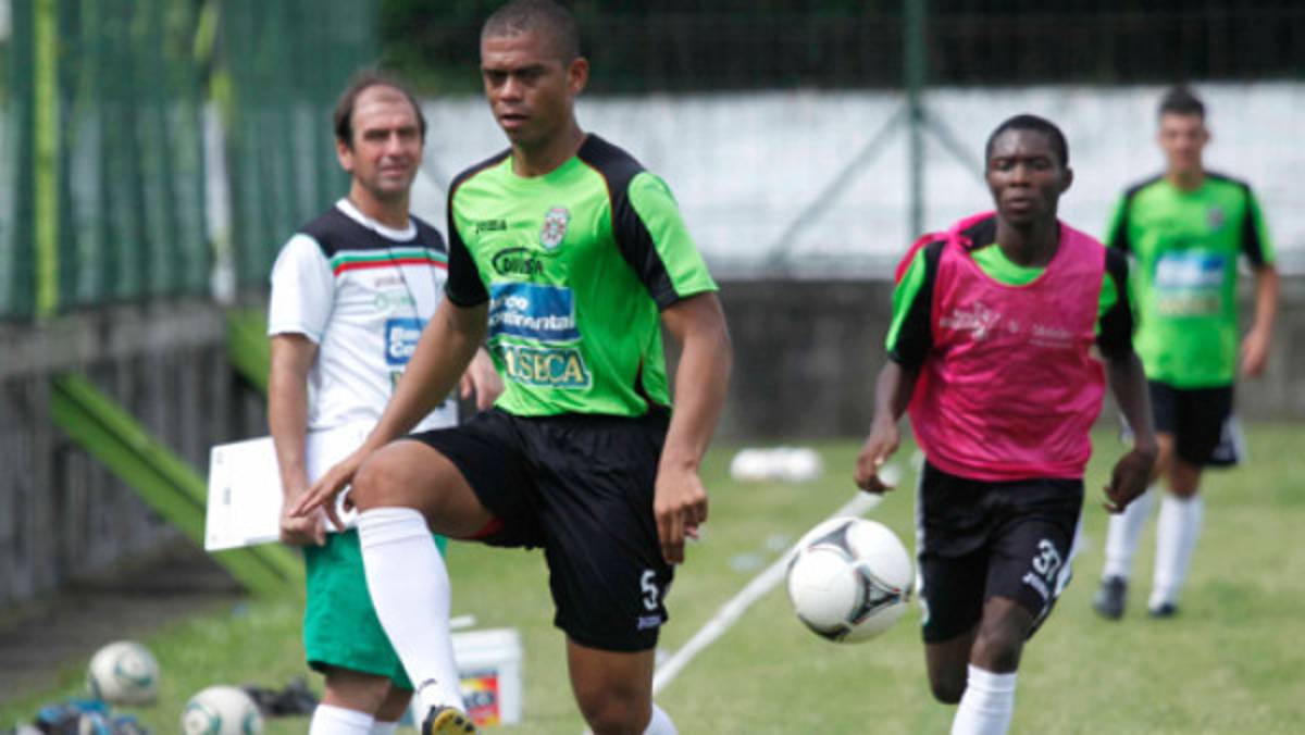 El enorme reto de Luis Castro en el Marathón