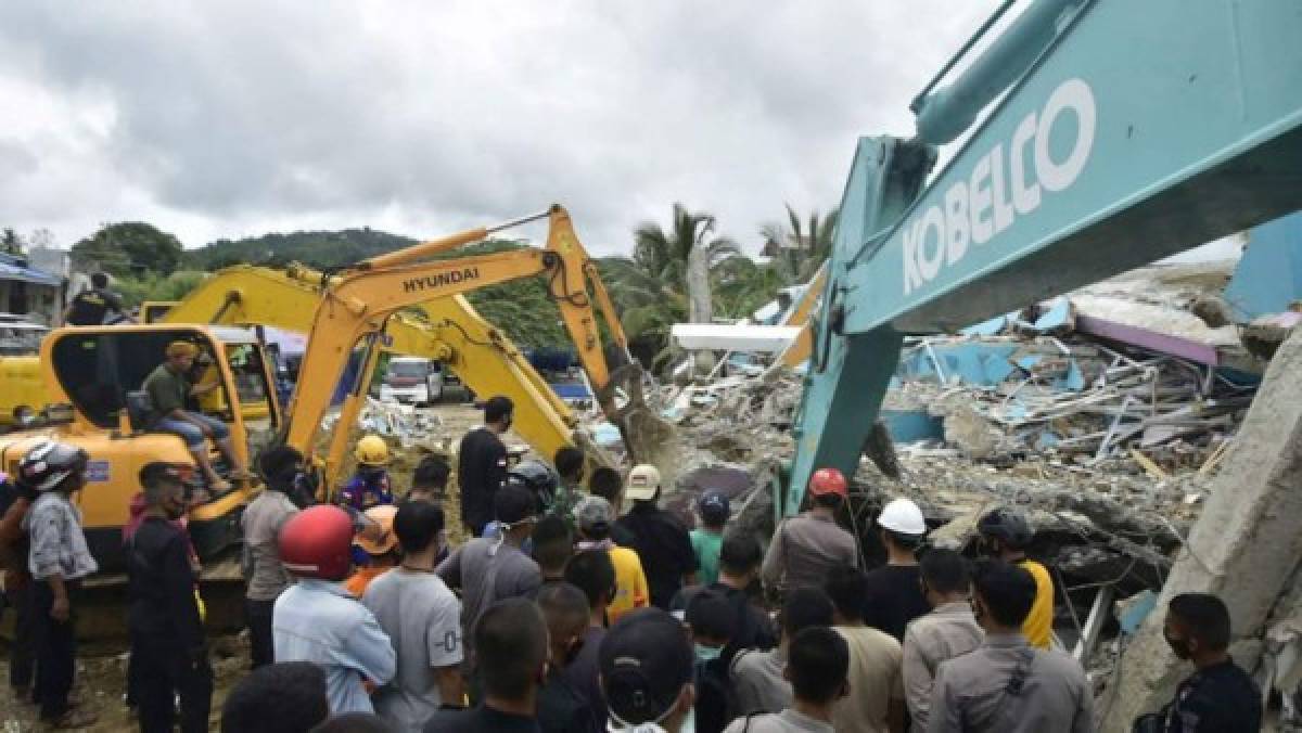 Devastadoras imágenes: Indonesia sufre un duro terremoto que dejó más de 30 personas muertas