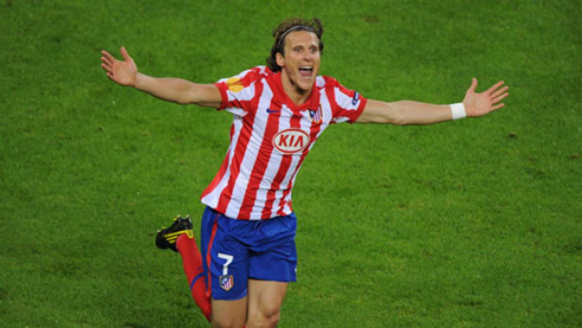 Forlán, no piensa en el Balón de Oro