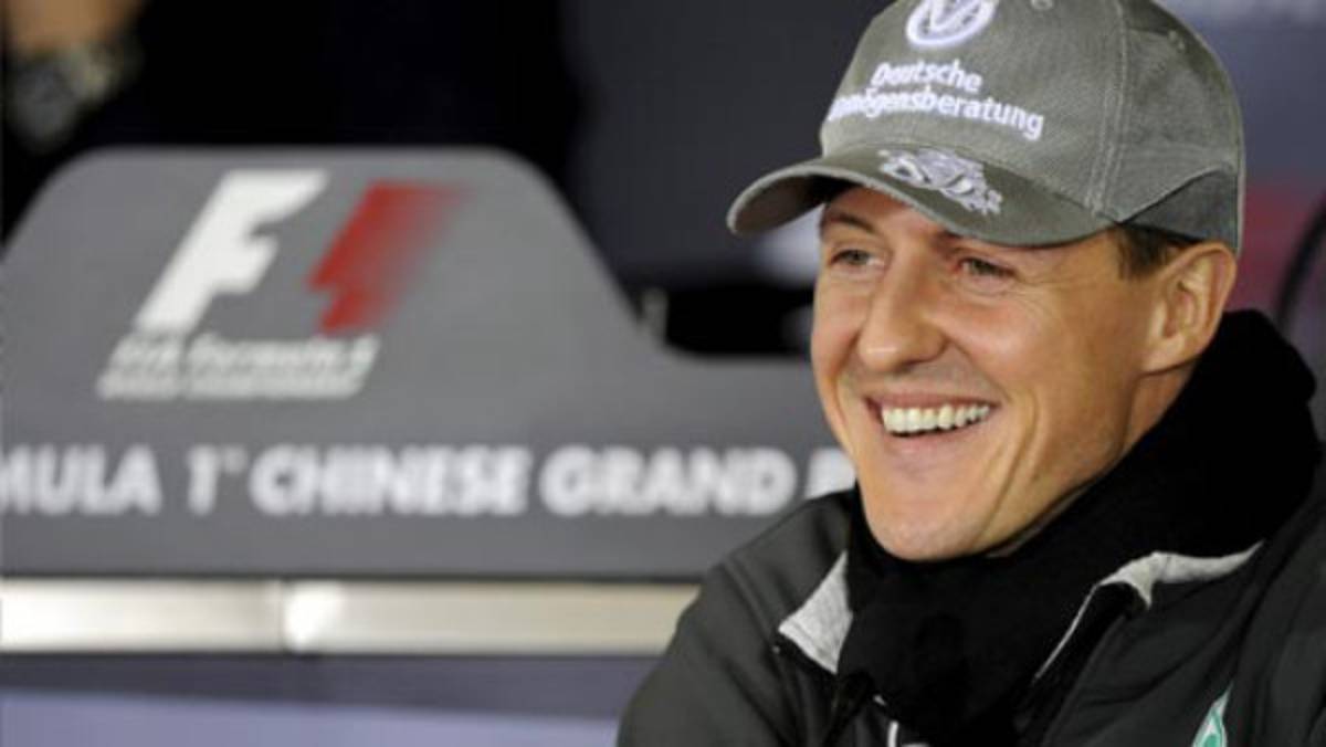 'Schumi' espera quedarse en Mercedes